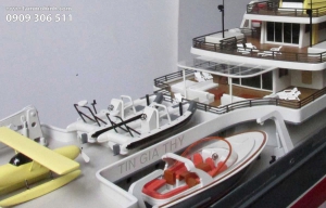 L&agrave;m M&ocirc; H&igrave;nh T&agrave;u Du Lịch